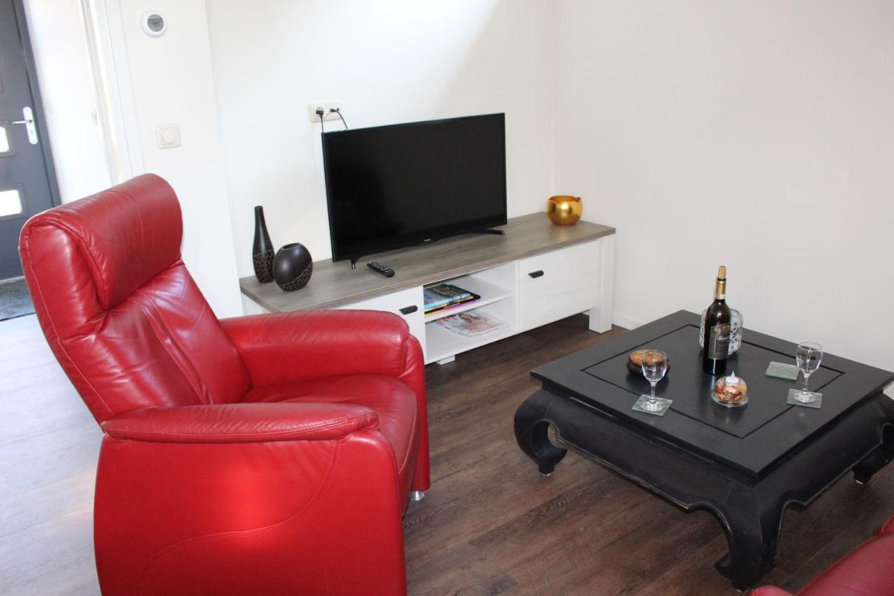 Logement De Garage Sneek Esterno foto
