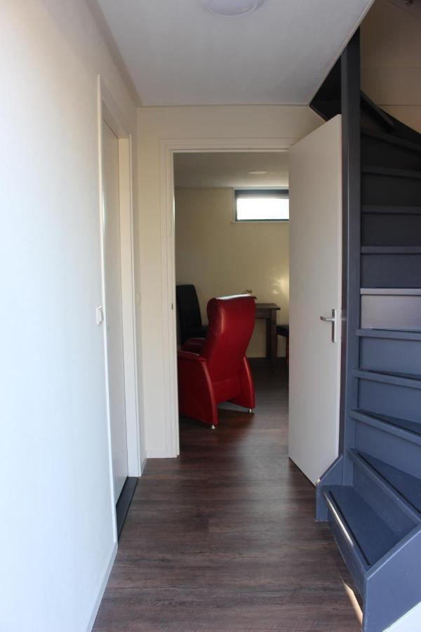 Logement De Garage Sneek Esterno foto